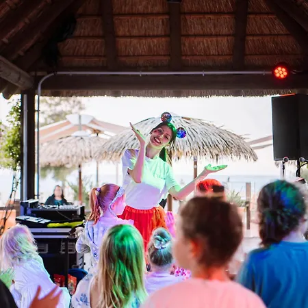 Tahiti Playa Szálloda